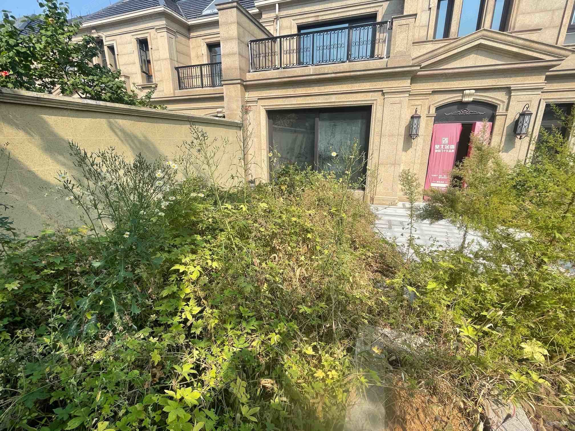 新出360平法式别墅,独门独院送400平院子,海尔绿城全运村玺园二手房