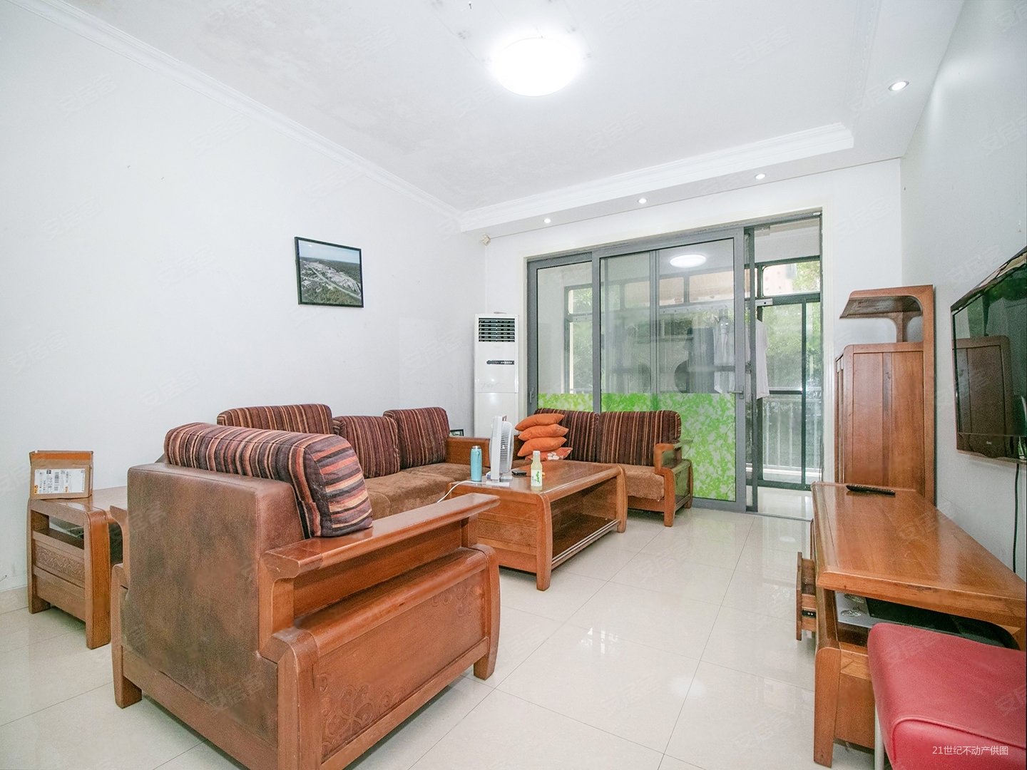 新上!业主移民处理海外置产!降价急售! 的来!南北通透,怡佳公寓二手房