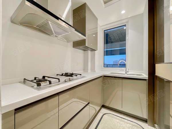 杭州临平临平理想臻品理想 3室2厅2卫 6000.