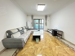 宜城华龙中心宜城城区碧桂园 四室两厅双卫精装 南北通透户型 小区进出方便出租房源真实图片