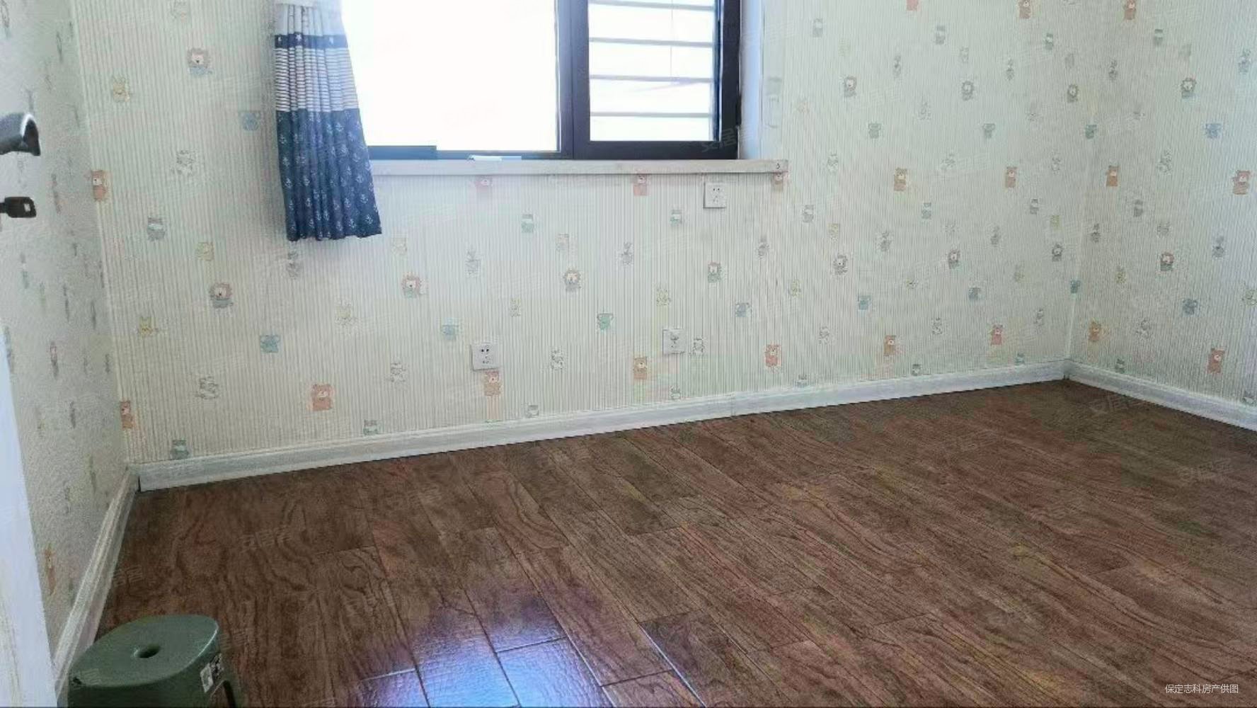 公园时代3室2厅2卫127㎡南北109万