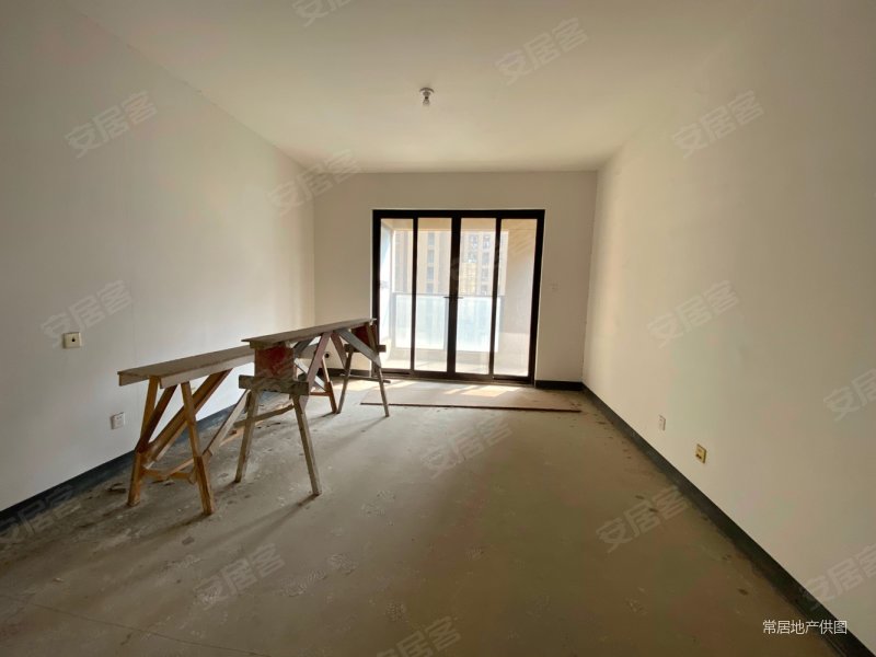 新城御景湾新上出售房子送车位房东诚心出售景观楼层