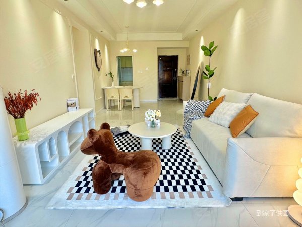 新出全新装修 欧鹏 3房 业主急卖!看房随时 朝南