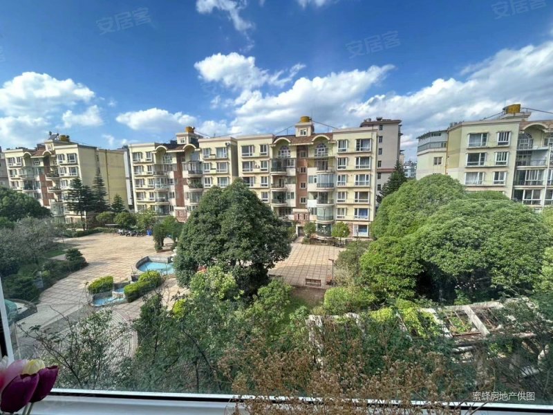 急急急世博园地铁口豪装5房小区主景观位置低市场20w