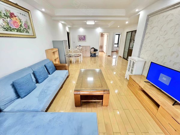 【多图】鼎泰花园,南门租房,鼎泰花园精装修大三房家具家电全新出门