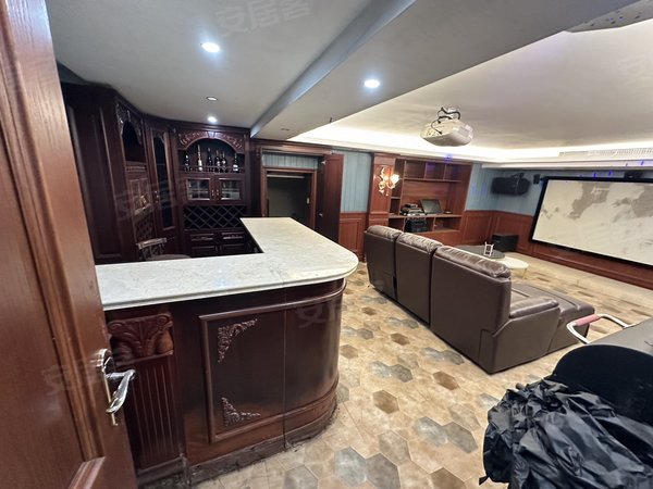 金华东阳东阳市中心海德公园(别墅)做直播拍摄看过来 海德公园别墅 适合电商自住带大院子临近义乌出租房源真实图片