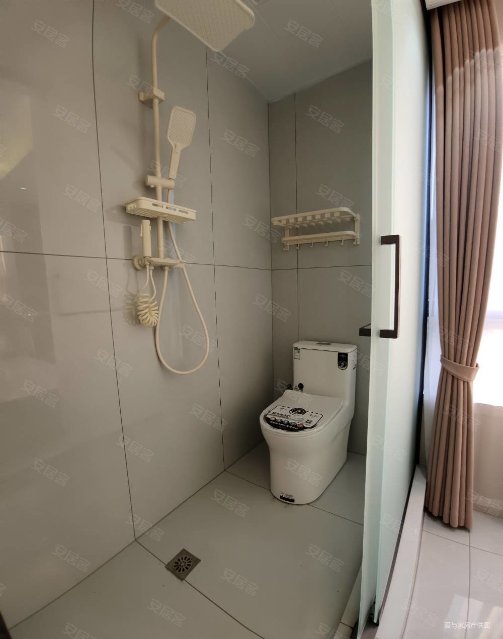 南岳清水湾3室2厅2卫116㎡南北53.8万