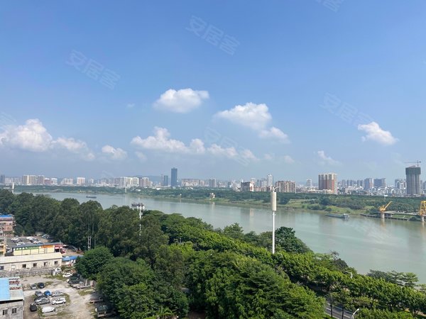 南宁江南五一路红日江景五一路红日江景,靠近江边,环境好安静,配套