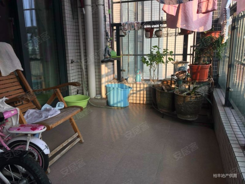 广州房产网>广州二手房>白云二手房>同和二手房>云裳丽影>800_600