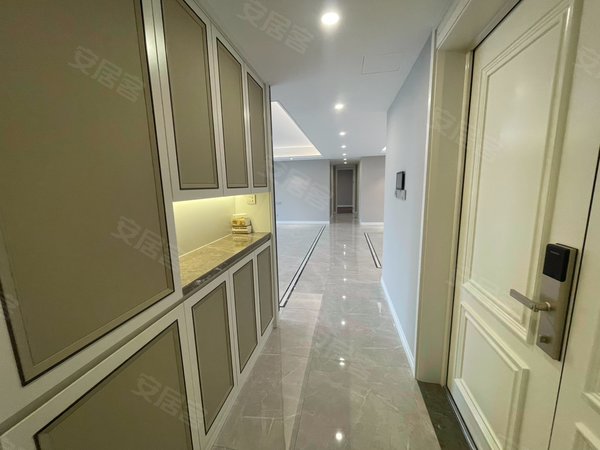 苏州常熟东南开发区茂湖云筑大平层裸租!UWC学院旁金茂府205平四季如春科技住宅包能耗出租房源真实图片