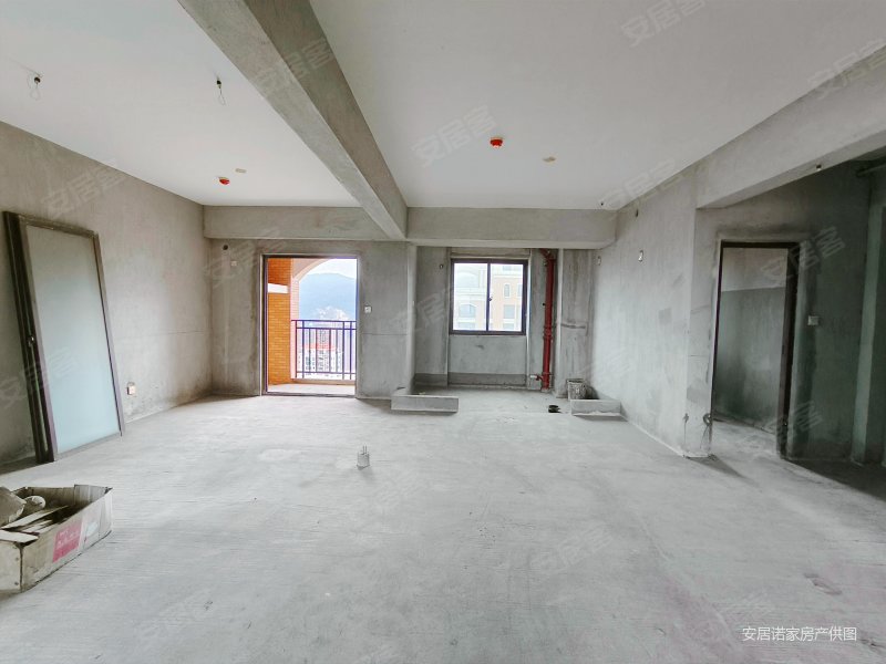 名城中心泊悦府