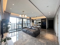 东莞东城东泰皇马郦宫 光明东华学校旁 四房全屋定制高层东南朝向出租房源真实图片