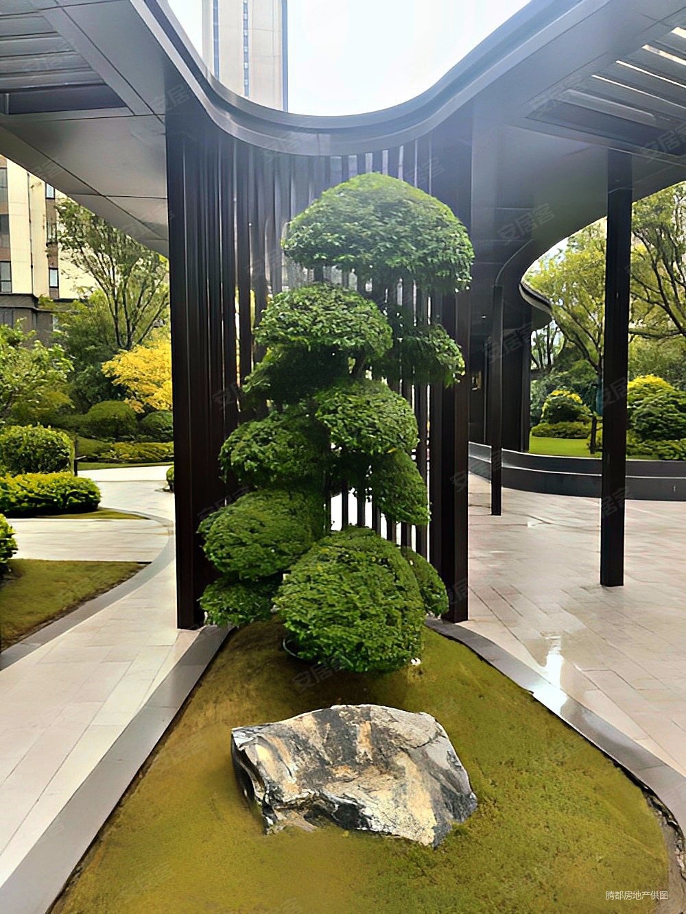 绿都澜湾椿园好楼层102三室两厅两卫