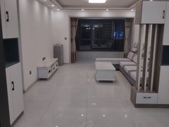 城市广场三室两厅两卫，家具家电齐全，拎包入住