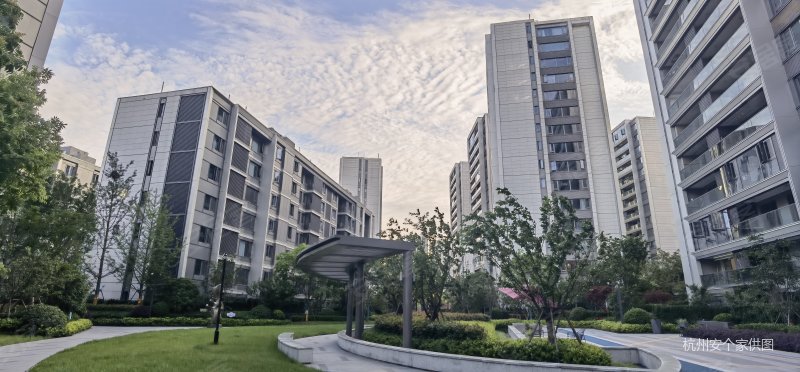 东边套大横厅户型,三面采光,敞亮通透,近地铁,随时看房,中南棠玥湾