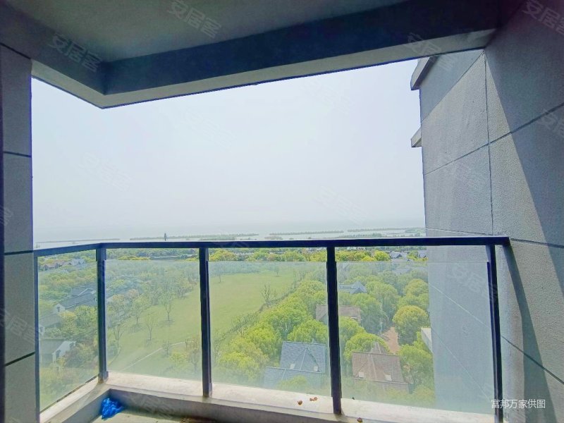 一线湖景房!急售!房东诚心出售