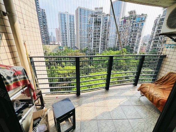 重庆两江新区黄泥磅天骄俊园两江新区 天骄俊园 三房 2400元月出租