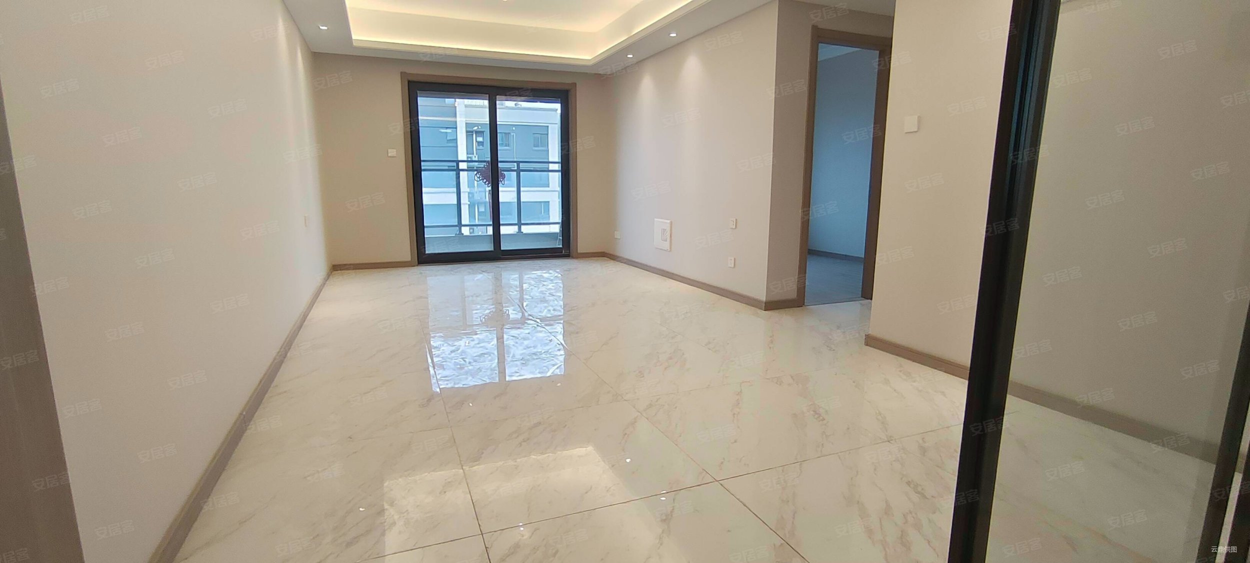 大明宫万达余家寨地铁口旭辉国悦府精装修户型方正