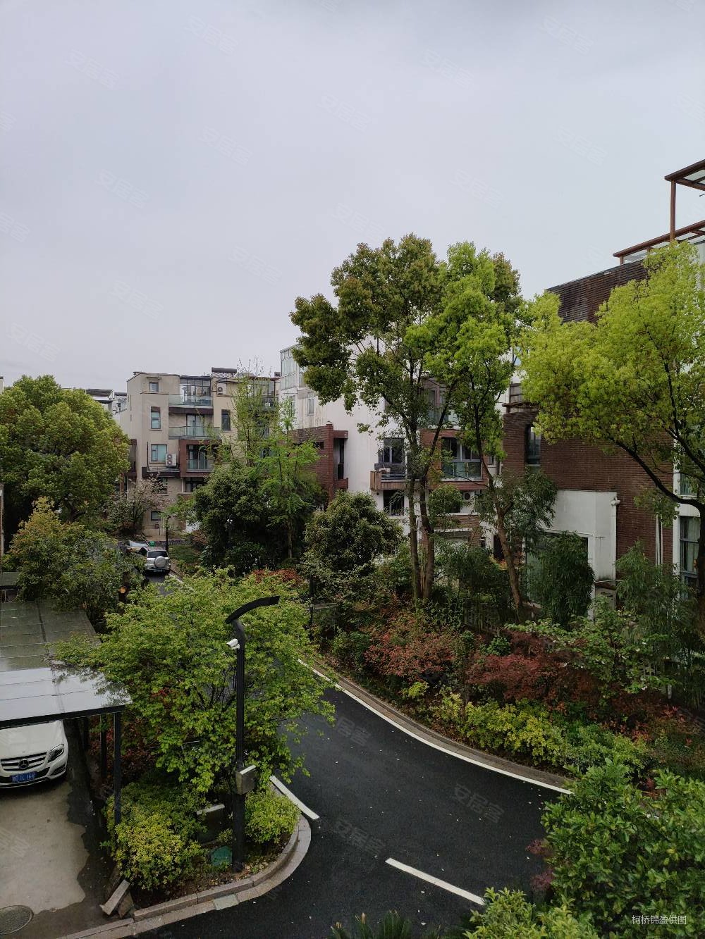 康郡风笛洲1到4层房产证面积246平米实际可用500多平