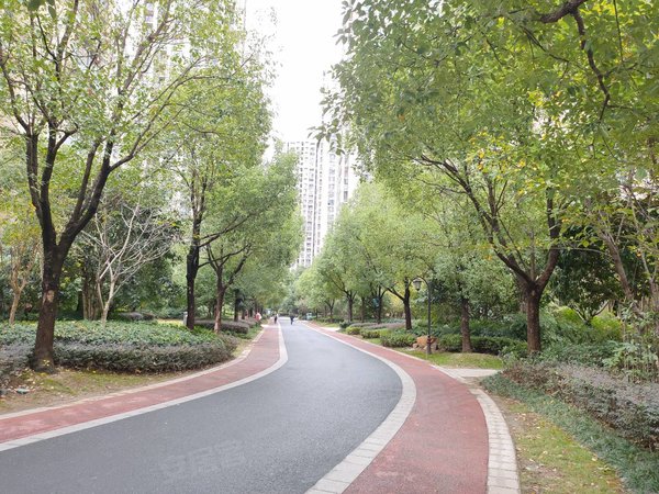 义乌廿三里拨浪鼓花园金麟花园商贸城青口北下朱廿三里金麟花园105平