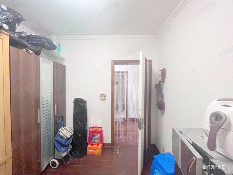 翔凤华园新上南北标户3室2卫可贷款诚心卖价格可研究