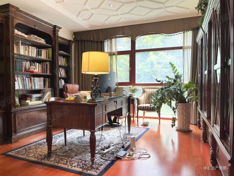 万城华府万柳书院一层复式3车位1储三面采光