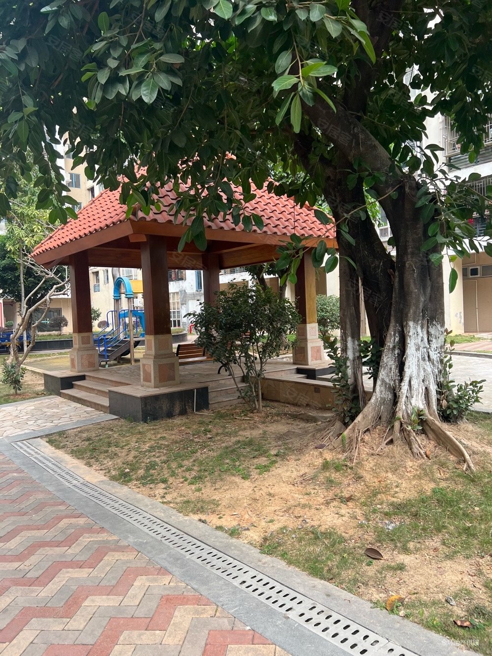东莞房产网>东莞二手房>塘厦二手房>大坪二手房>骏景高尔夫花园>