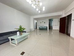 晋江福璟花园 5室2厅2卫 180平 可用于办公 客厅有空调