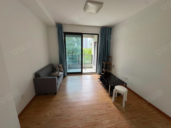 海宁长安镇农发区中天钱塘玥2500车位出租，可以租半年出租房源真实图片