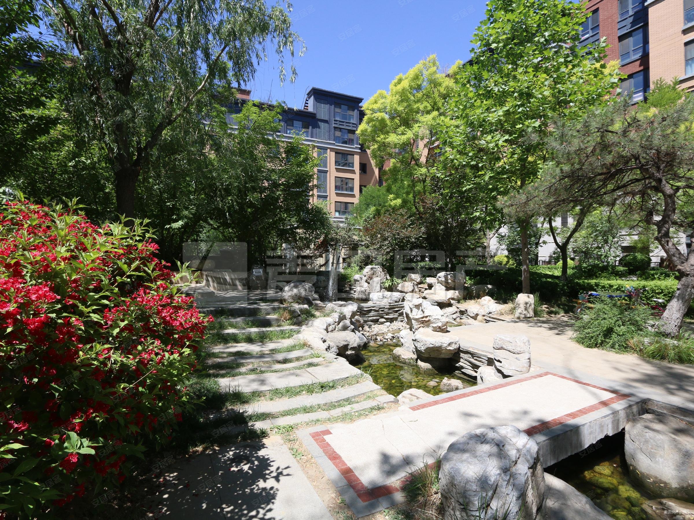 亿城西山公馆1室1厅1卫42㎡东420万