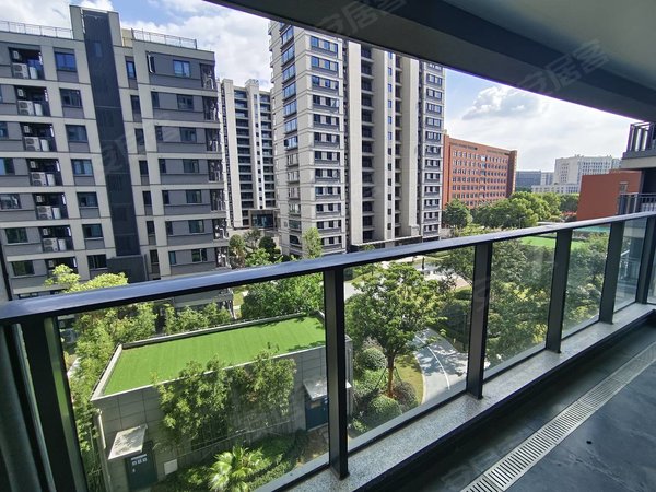 杭州上城笕桥金隅森临澜府森临澜府 大三房 双阳台 新装出租 带地暖