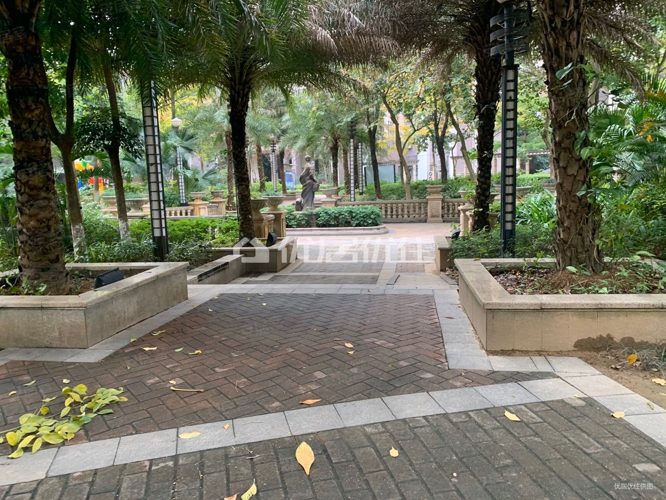 南宁房产网>南宁二手房>江南二手房>壮锦大道二手房>八桂绿城云顶印象