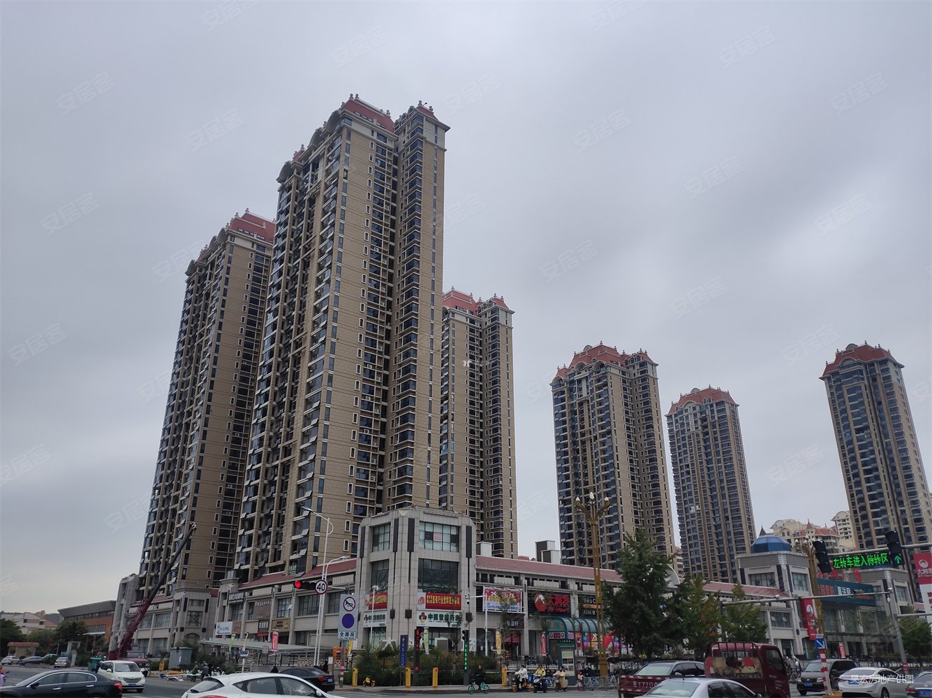 上谷郡3室2厅1卫79㎡南北65万