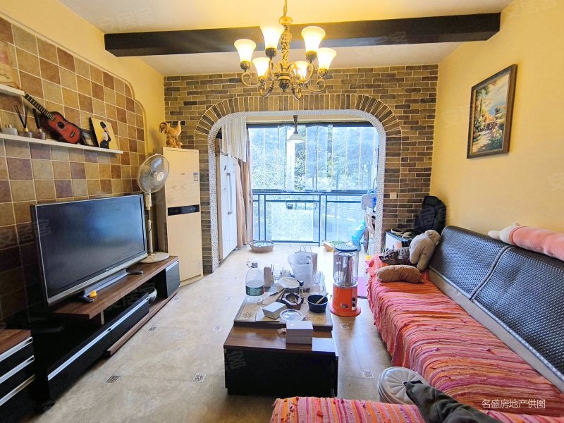 红土地轻轨站上品十六精装平层两房随时看房房东急售