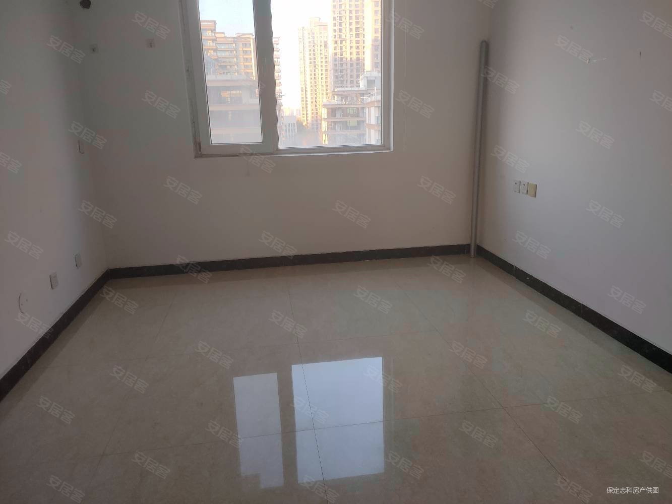 恬静园3室2厅2卫135㎡南北120万