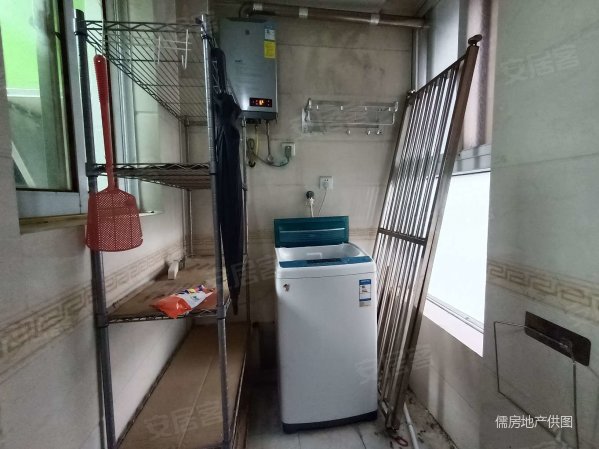 万象后街福景苑1室1厅1卫53.4㎡南北58万