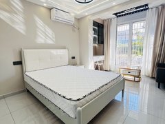 上海闵行华漕押一付一！虹桥爱博六村精装奶油风氛围感朝南落地阳台智能家居出租房源真实图片