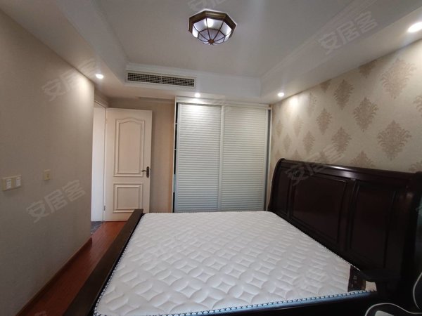 台州椒江葭沚新明半岛(南区)自住装修3室没出租过,干净卫生,双明卫,求合适租客,包车位出租房源真实图片