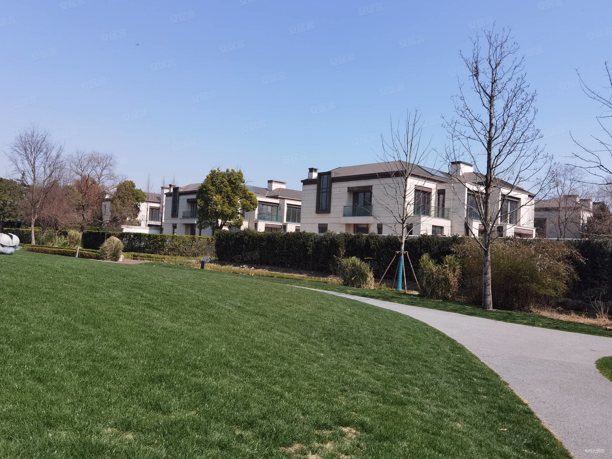 金臣别墅6室3厅6卫1050.84㎡南北12000万