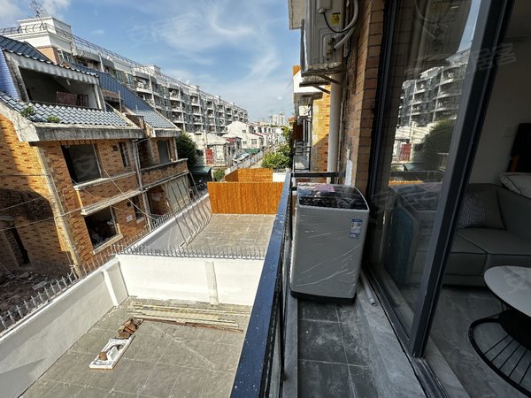 深圳龙华龙华中心区利金城华侨新村公寓民治  油松 阳台大单间 固定