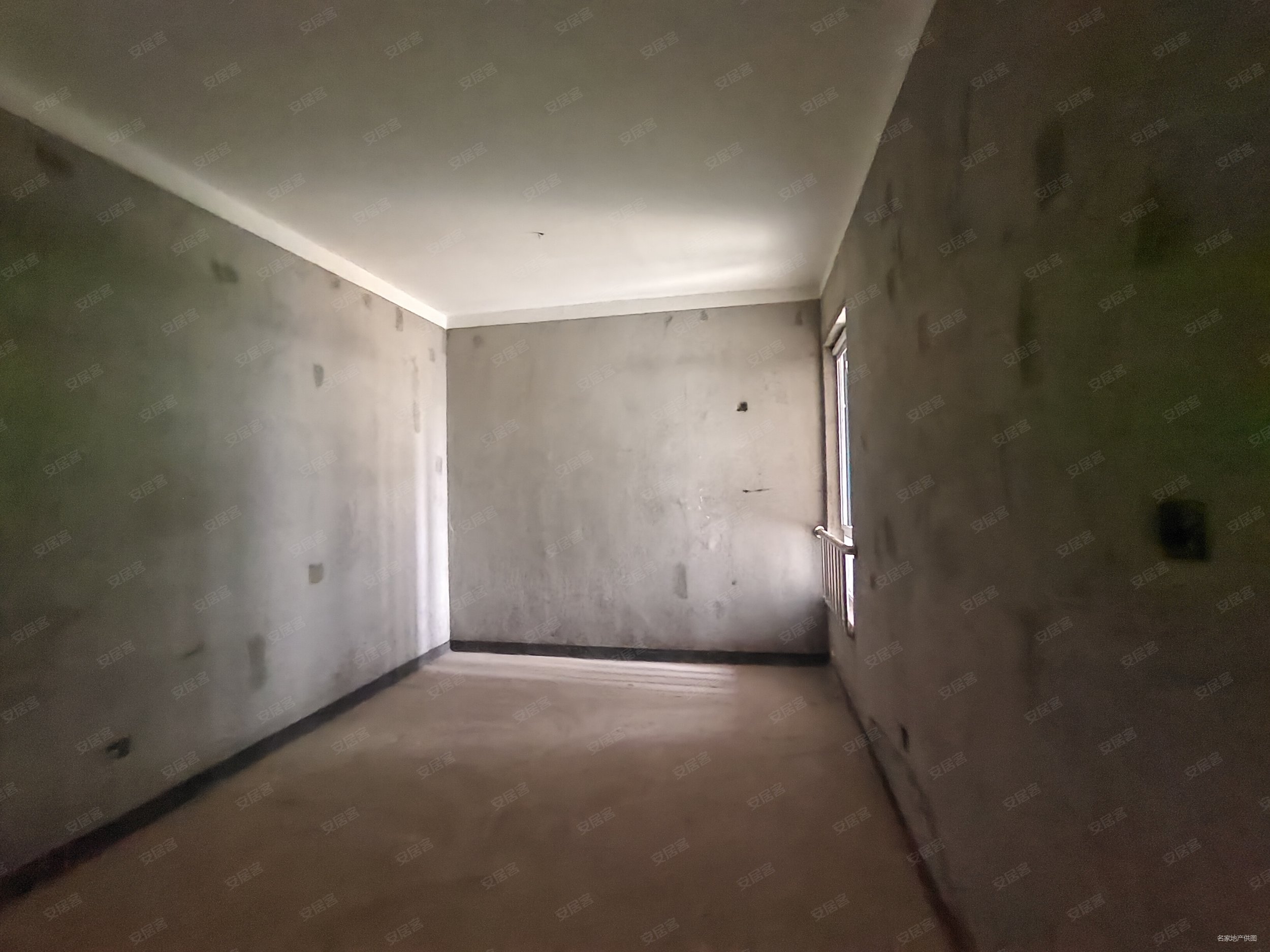 满五 紧邻公园 正规商品房 南向采光好