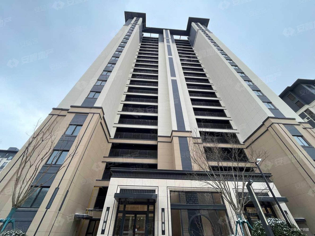 看房抓紧联系我,中海公园上城二手房,135万,2室2厅,1卫,87平米-大连