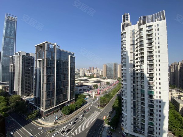 广州天河珠江新城东金碧华府大阳台 金碧华府 3室2厅2卫  精装修