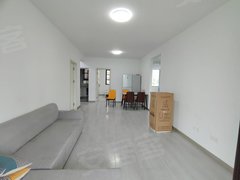 淮南寿县空港景天洋房出租，四房两空调，全天采光出租房源真实图片