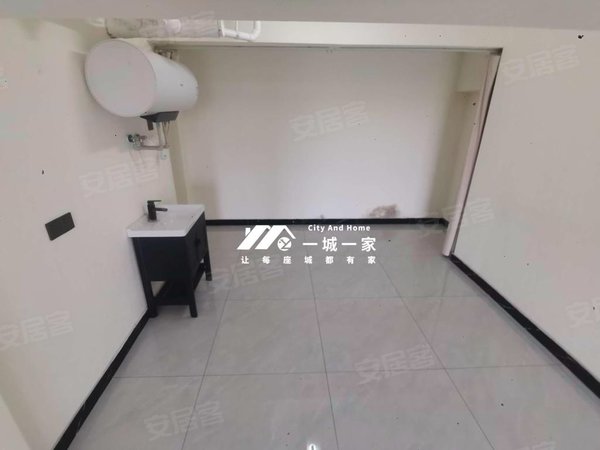徐州邳州福州路中汇广场新明德附近 中汇loft 楼下小吃街 购物方便 看房拼手速出租房源真实图片