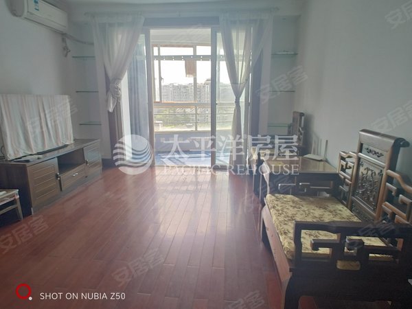 上海闵行莘庄南广场名都新城(二期)宽敞明亮,环境优美,靠近地铁,购物