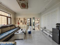 赤峰红山桥北新区新出荷枫水岸精装三室,家具家电齐全,拎包入住,手慢无。出租房源真实图片