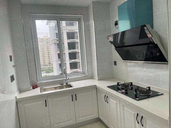 【多图】黄金豪庭(龙岗),南岭租房,近大芬地铁口,采光好,精装公寓