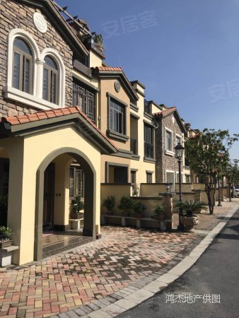 带两个车位 3层带40方花园 度假优选, 御江南国(别墅)二手房, 5室2厅4