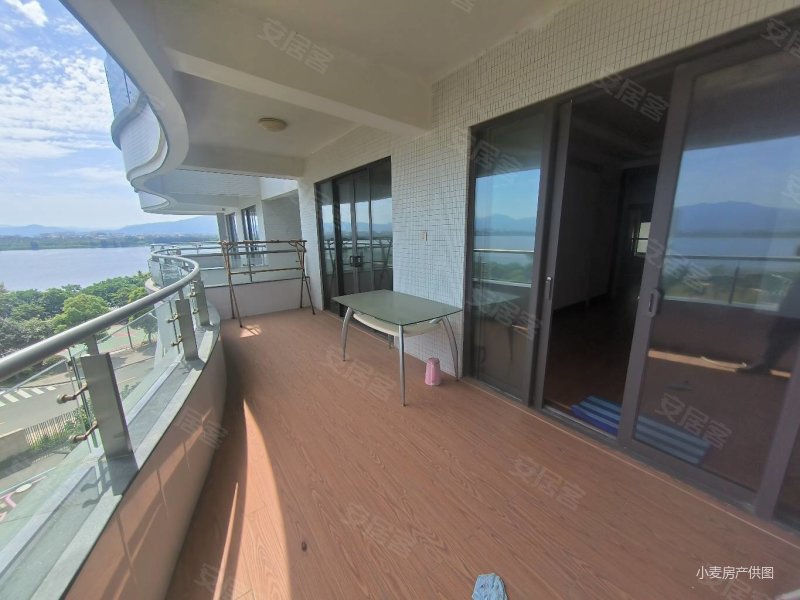 一线湖景房 88万 急售强烈可谈